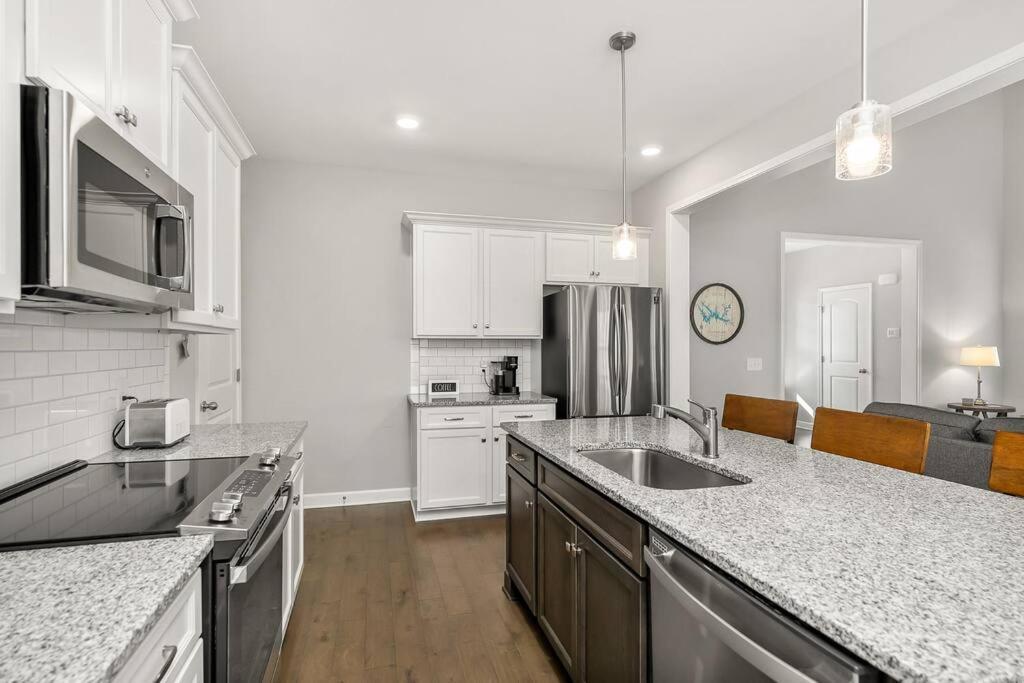 Beautiful Home With Lake And Marina Access, Firepit, Golf Cart Included Estill Springs المظهر الخارجي الصورة